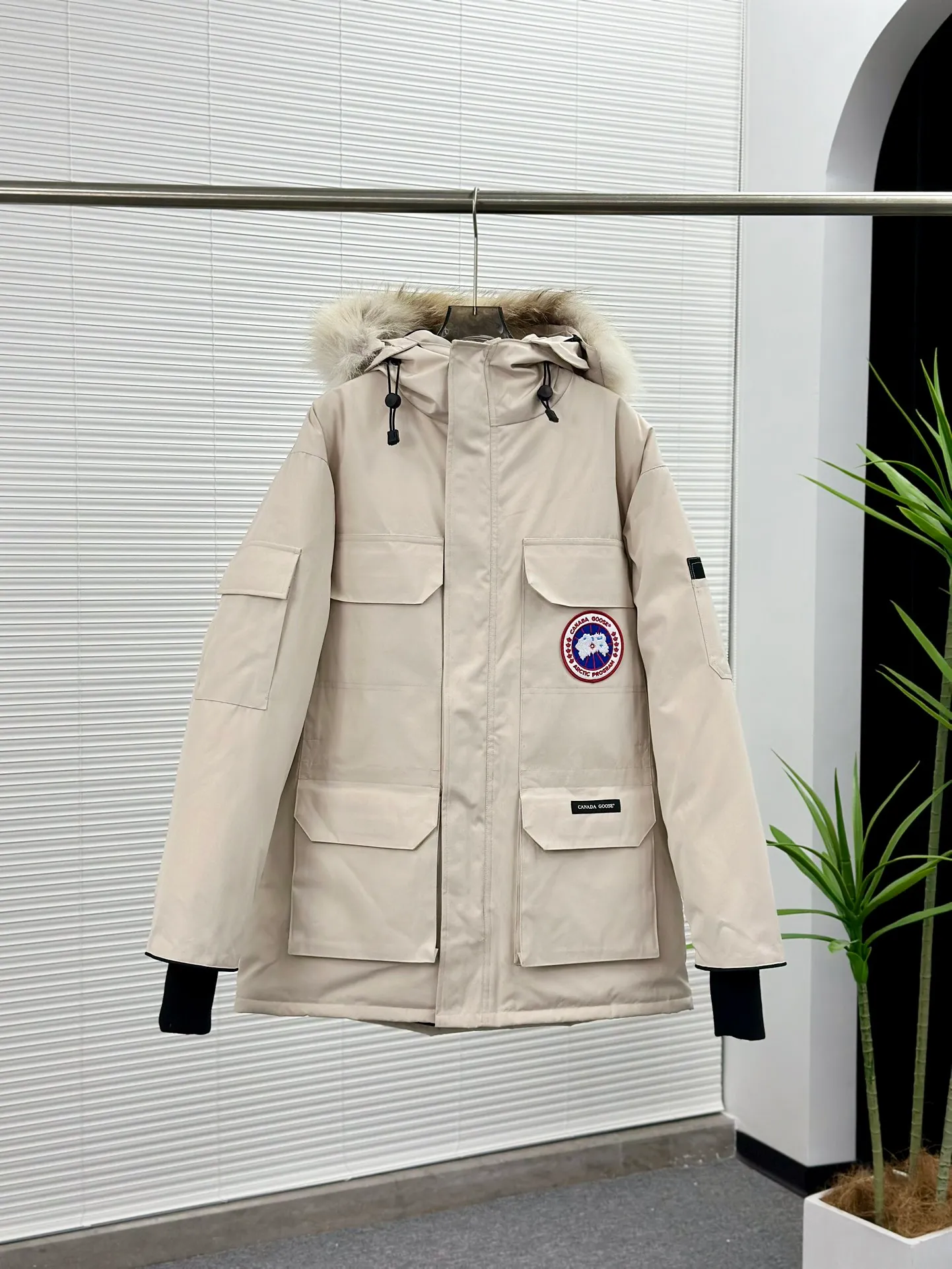 P780 𝗖𝗮𝗻𝗮𝗱𝗮 𝗚𝗼𝘀𝗲 / 🇨🇦 Canada Goose New Version 08 Down Jacket - Off-White